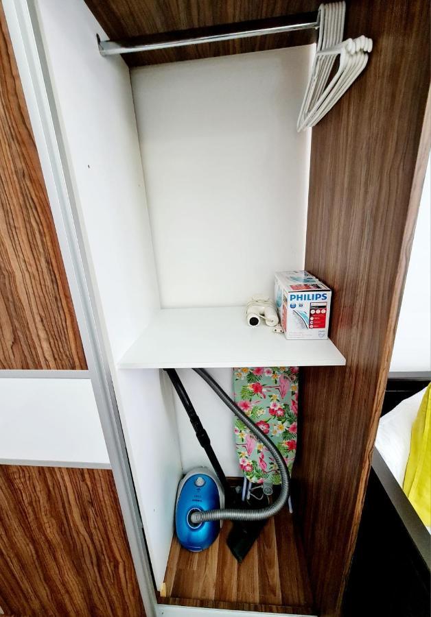 Central Old City Center Studio Universitate Coltea - Cav9 Apartment