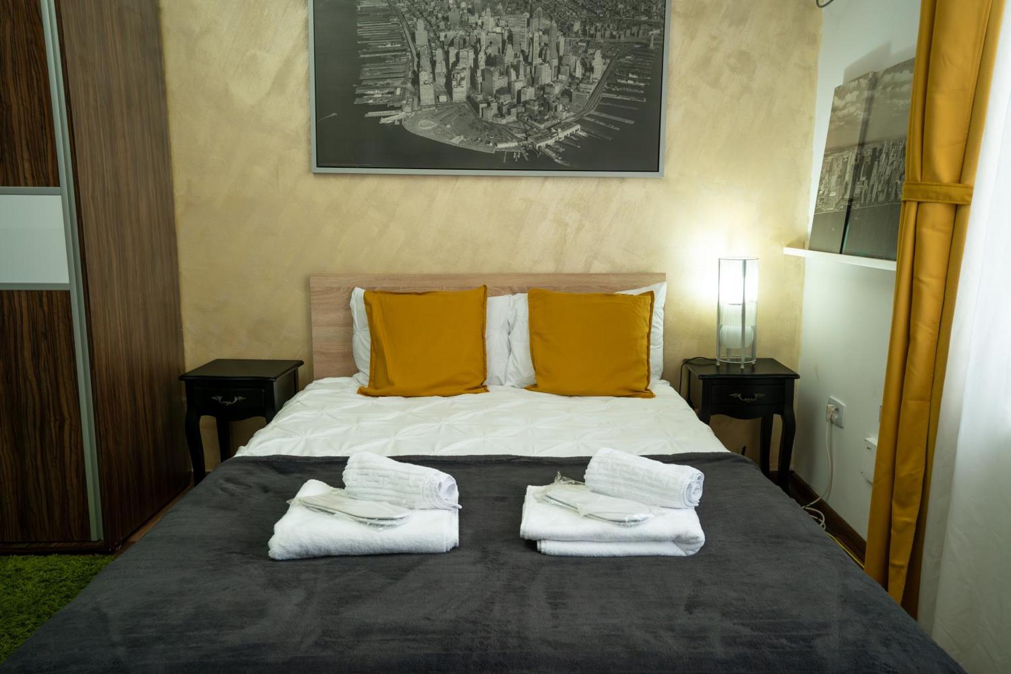 Central Old City Center Studio Universitate Coltea - Cav9 Apartment