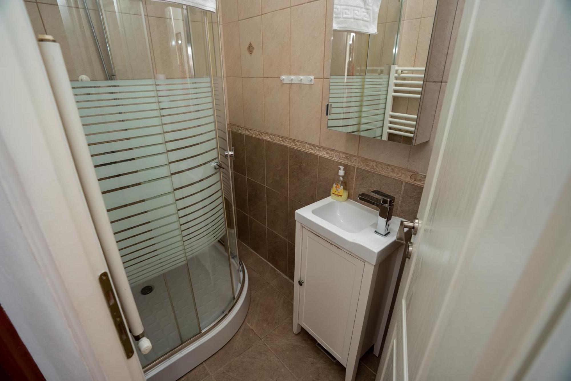 Central Old City Center Studio Universitate Coltea - Cav9